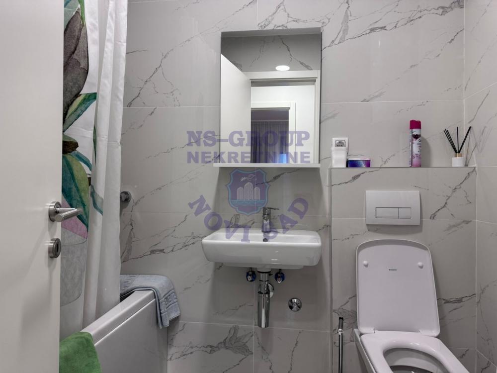 Slika 1 - Prodaja stana, Bulevar oslobođenja Novi Sad, sa terasom, ima lift