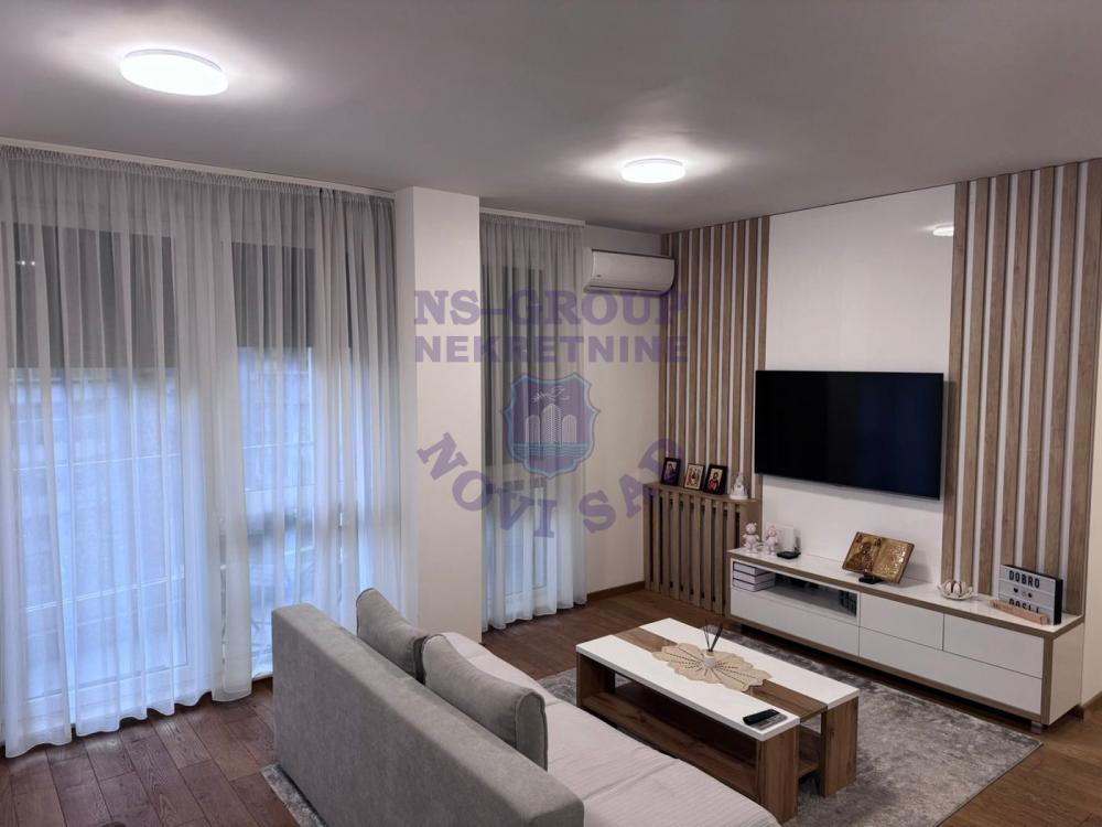 Glavna slika -Prodaja stana, Bulevar oslobođenja Novi Sad, sa terasom, ima lift