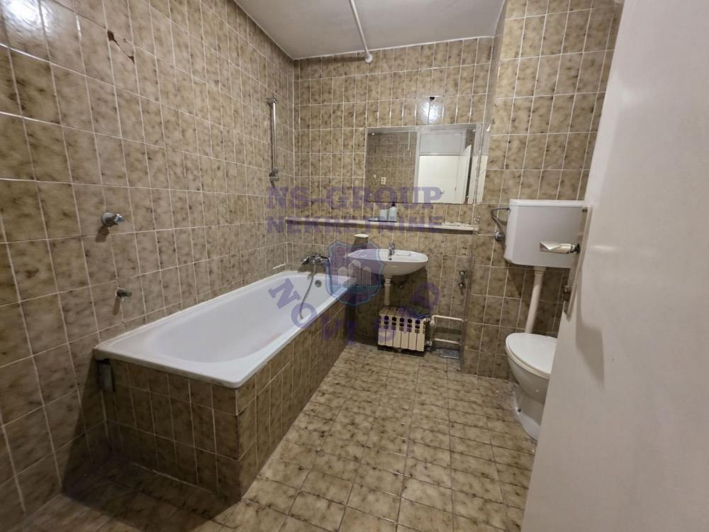 Slika 2 - Prodaja stana, Avijatičarsko naselje Novi Sad