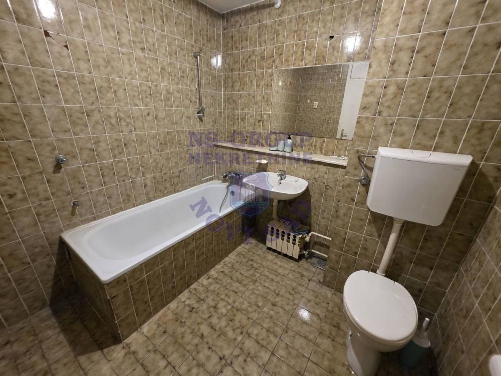 Slika 5 - Prodaja stana, Avijatičarsko naselje Novi Sad