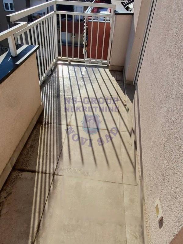 Slika 7 - Odlican trosoban stan na Podbari!