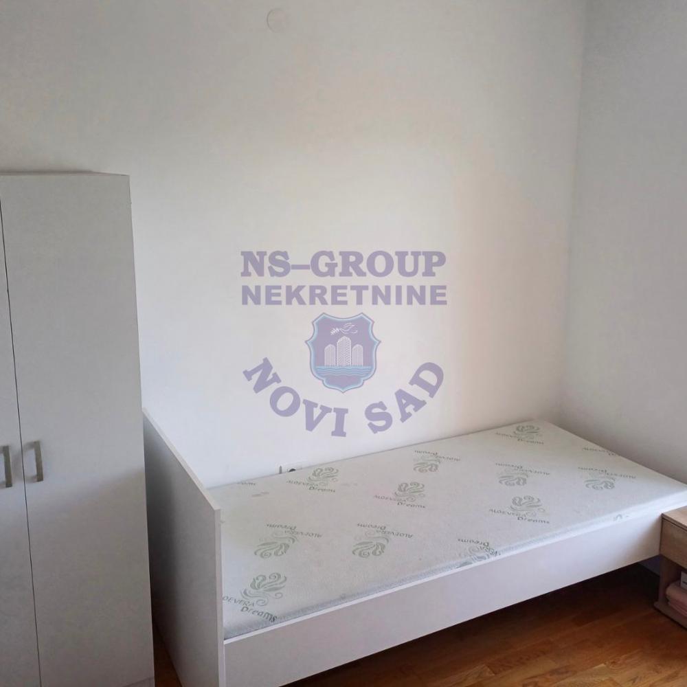 Slika 3 - Odlican trosoban stan na Podbari!