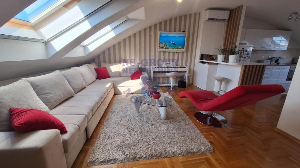 Slika 1 - Odlican troiposoban stan u blizini Bulevara Oslobodjenja!