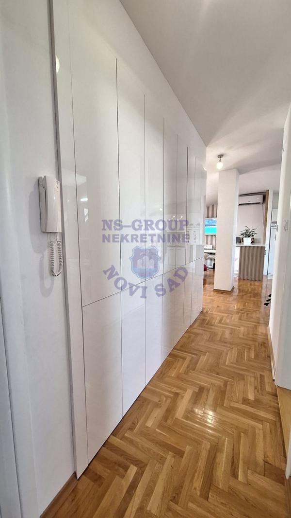 Slika 9 - Odlican troiposoban stan u blizini Bulevara Oslobodjenja!