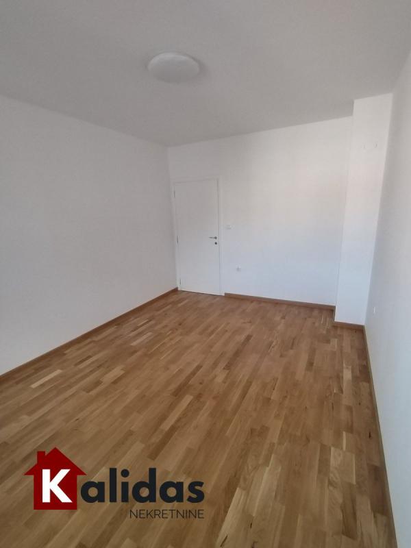 Slika 3 - Stan,NOVI SAD,NOVA DETELINARA,kv: 51, € 133900, ID: 1008577