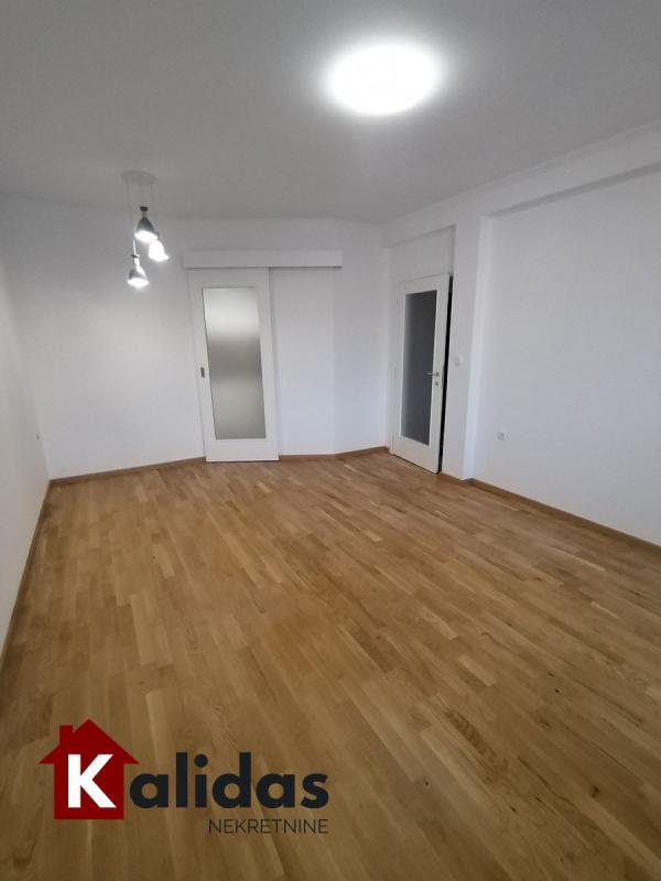 Slika 4 - Stan,NOVI SAD,NOVA DETELINARA,kv: 51, € 133900, ID: 1008577