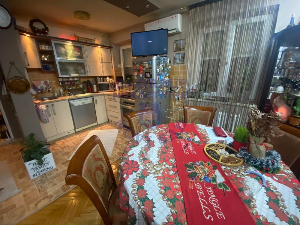 Slika 3 - Stan na odličnoj lokaciji!