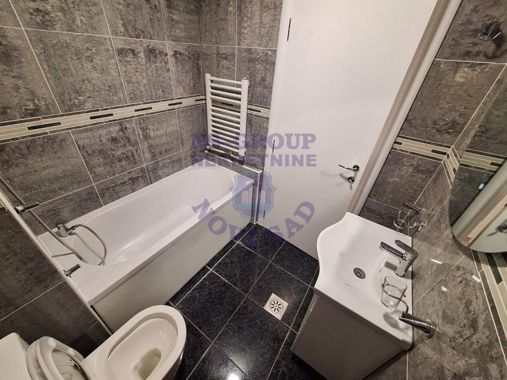 Slika 3 - Dvosoban, 51m2, Nova Detelinara Novi Sad, sa terasom, ima lift