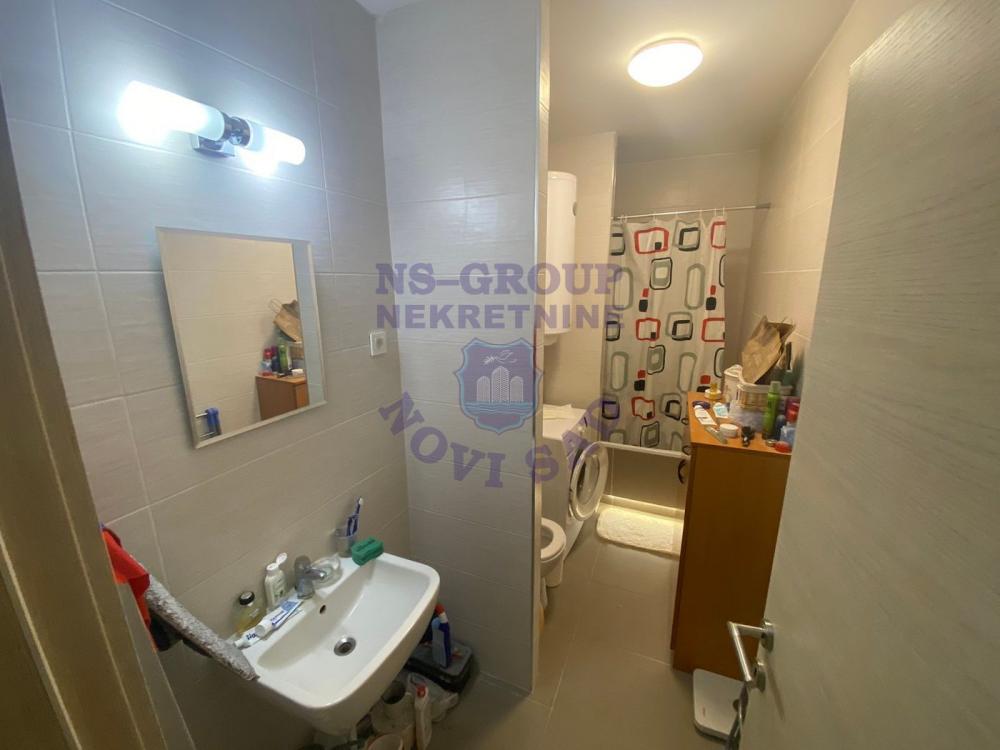 Slika 6 - Dvosoban, 66m2, Jugovićevo Novi Sad, sa terasom, ima lift