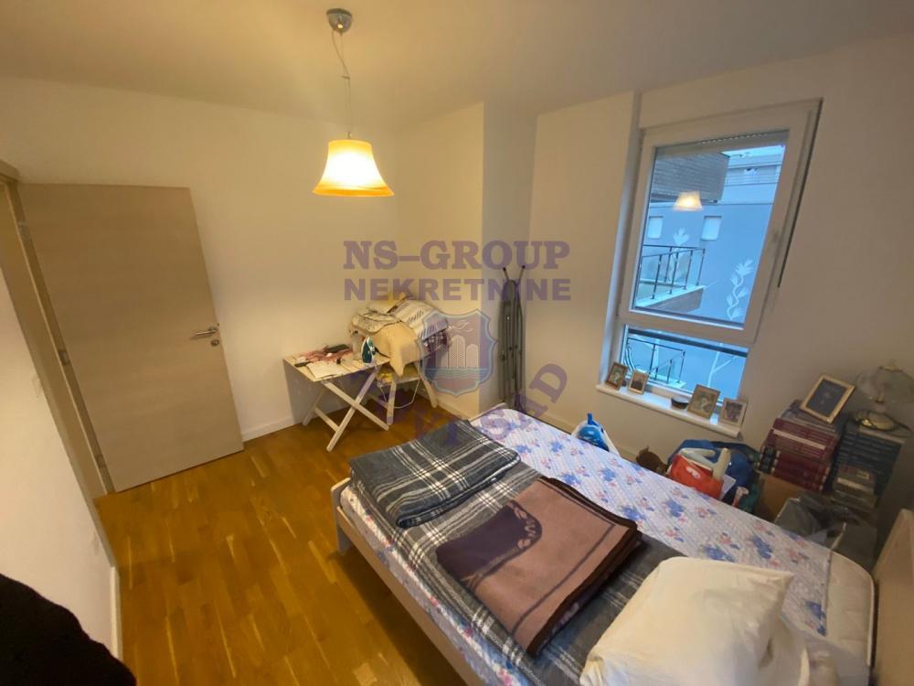 Slika 3 - Dvosoban, 66m2, Jugovićevo Novi Sad, sa terasom, ima lift