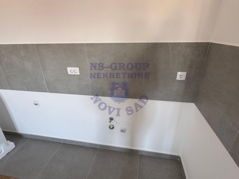 Slika 1 - Dvosoban, 49m2, Podbara Novi Sad, ima lift