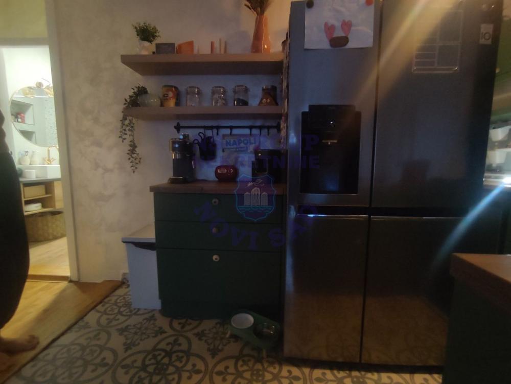 Slika 2 - Četvorosoban, 93m2, Grbavica Novi Sad, sa terasom, ima lift