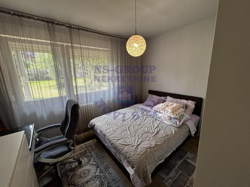 Slika 4 - Trosoban stan na Novom Naselju 75m2