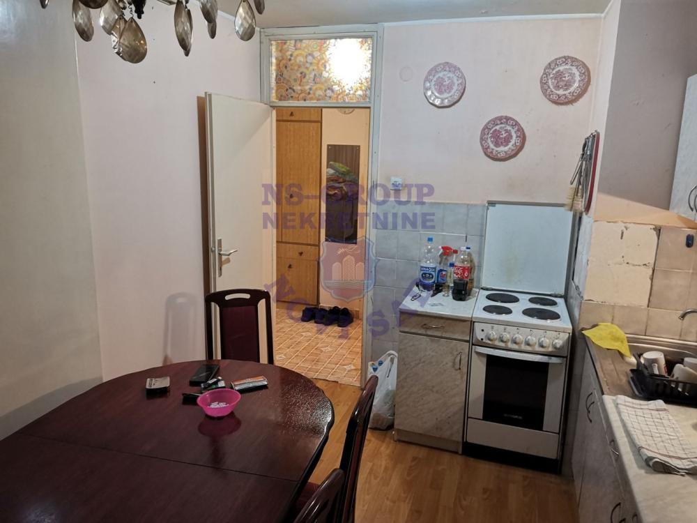 Slika 5 - Odličan dvosoban stan na Limanu 3! 