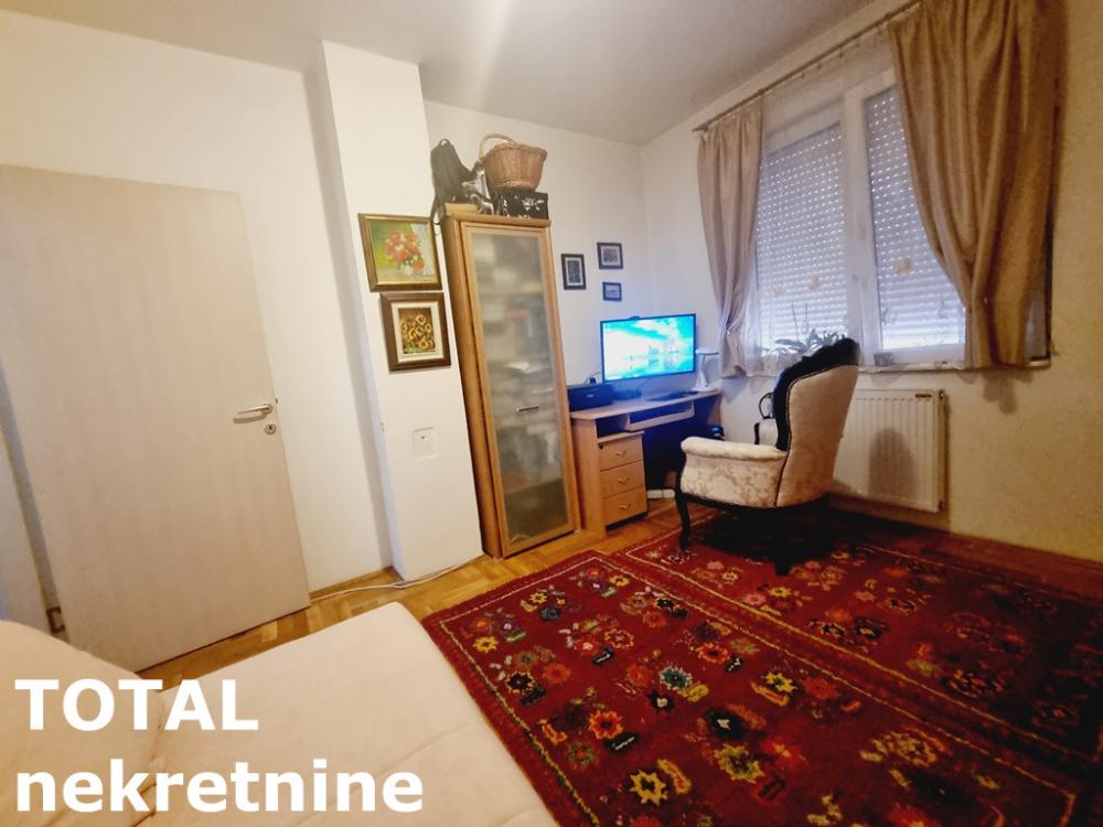 Slika 6 - Stan,NOVI SAD,PODBARA,kv: 39.00, € 115000, ID: 1098799