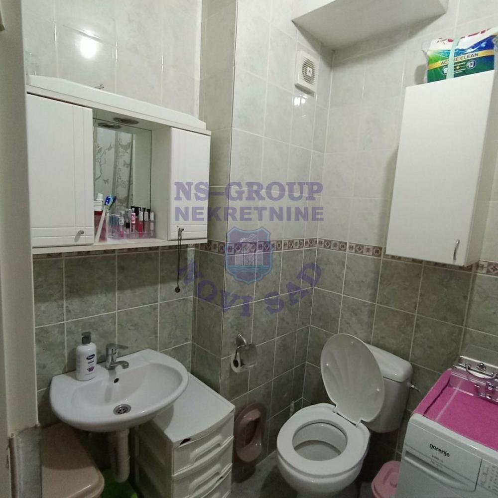 Slika 10 - Prodaja stana, 47m2, Nova Detelinara Novi Sad, sa terasom, ima lift