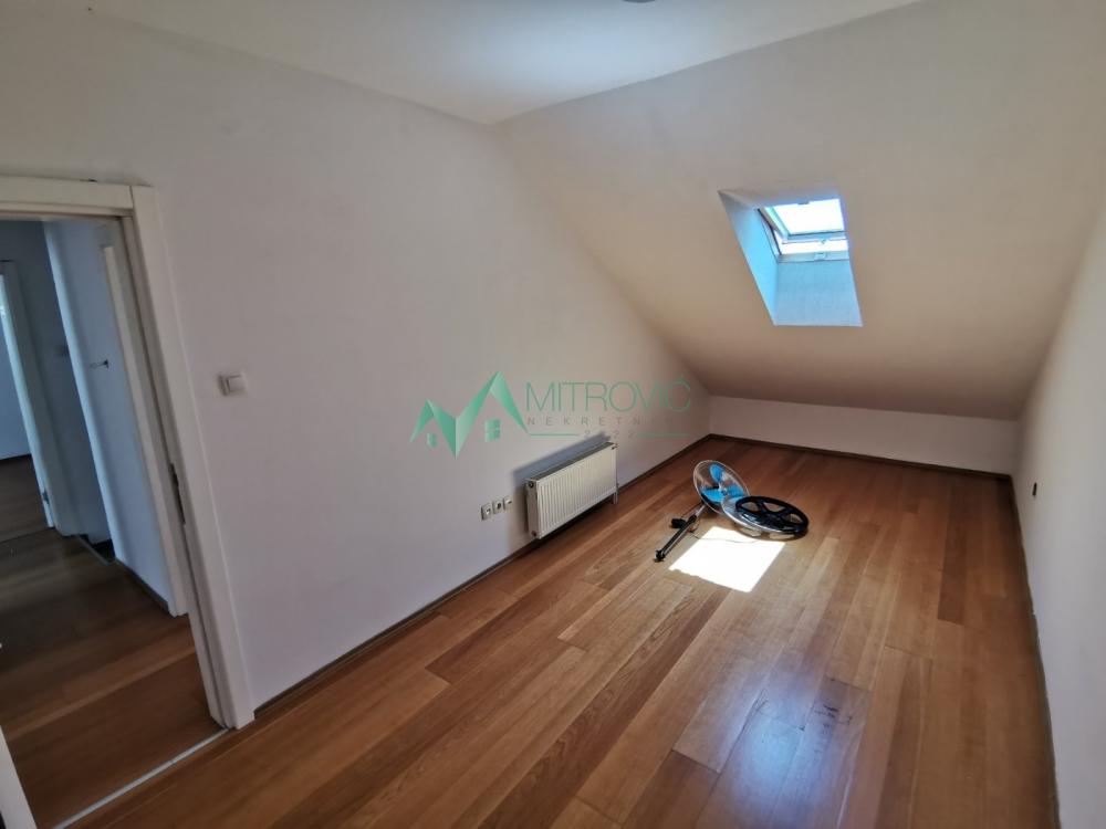 Slika 3 - Petosoban duplex na Bulevaru Patrijarha Pavla-94m2 - izuzetna ponuda 