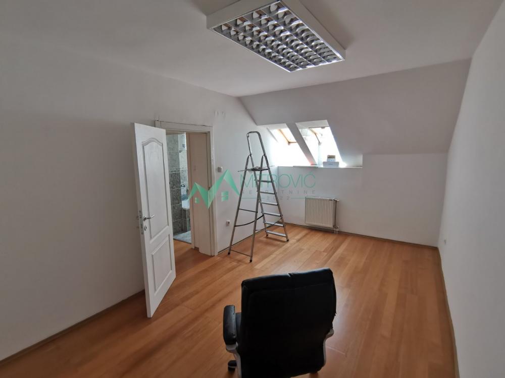 Slika 4 - Petosoban duplex na Bulevaru Patrijarha Pavla-94m2 - izuzetna ponuda 