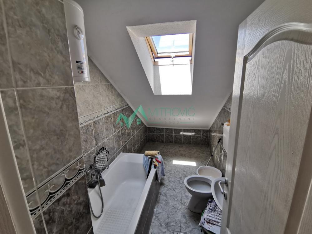 Slika 8 - Petosoban duplex na Bulevaru Patrijarha Pavla-94m2 - izuzetna ponuda 