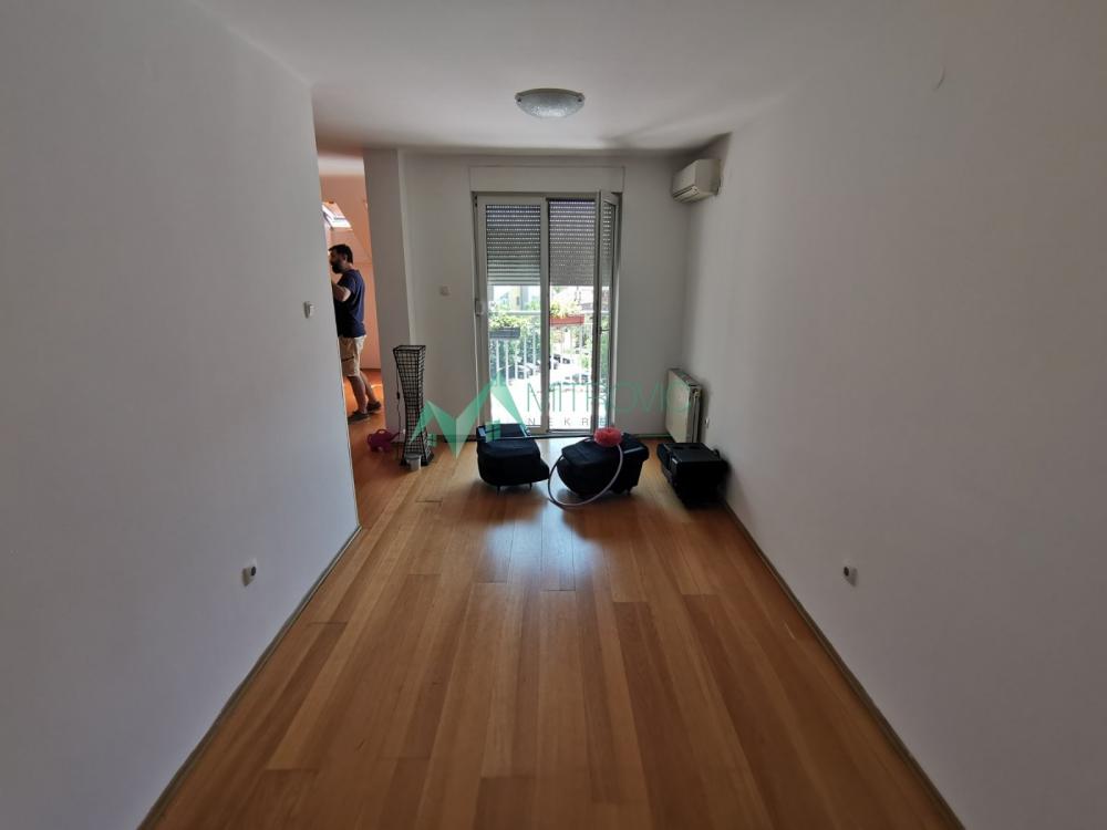 Slika 1 - Petosoban duplex na Bulevaru Patrijarha Pavla-94m2 - izuzetna ponuda 