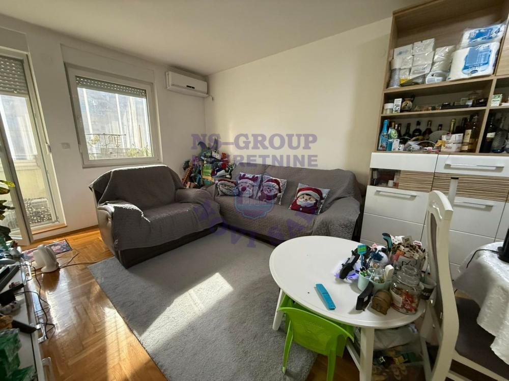 Slika 1 - Dvosoban stan na Bulevaru Patrijarha Pavla 