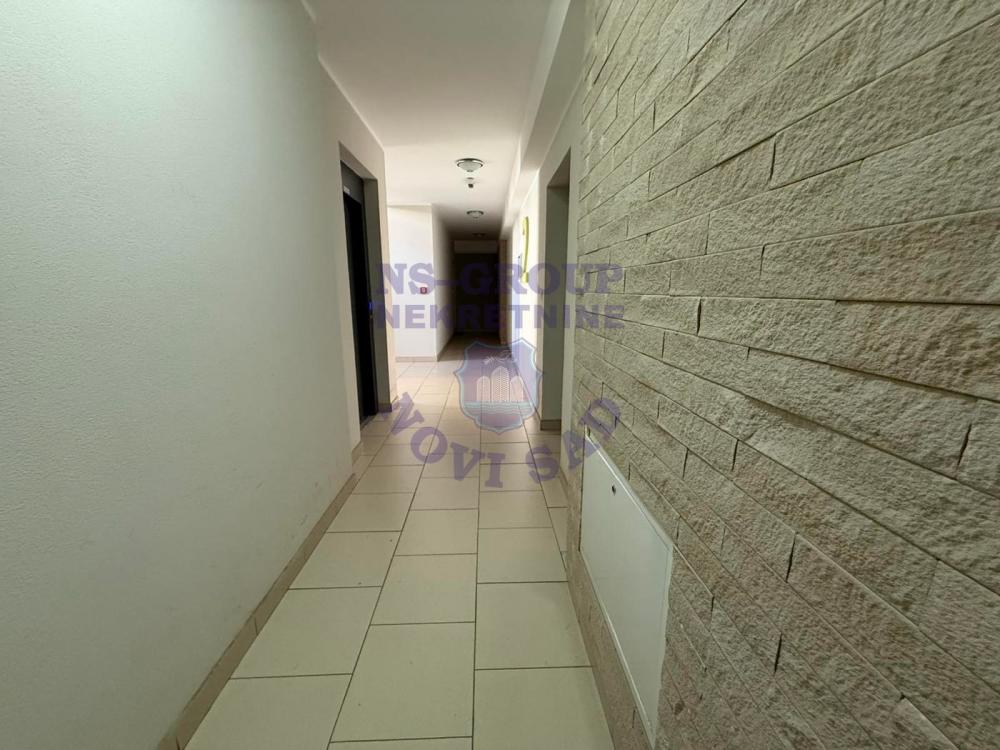 Slika 4 - Odličan dvosoban stan na Somborskom bulevaru