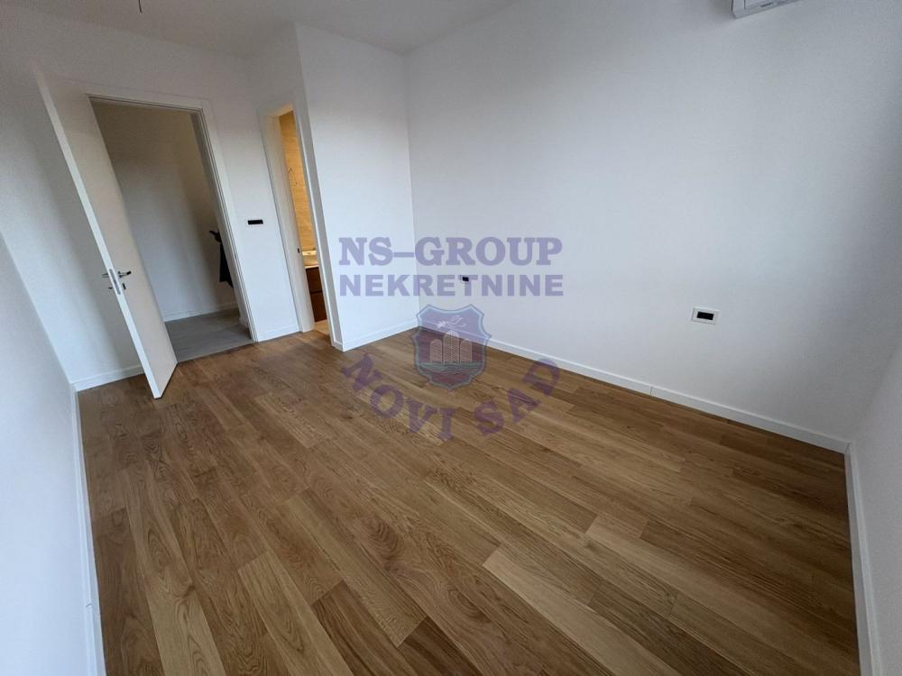 Slika 7 - Četvorosoban, 107m2, Spens Novi Sad Novi Sad, sa terasom, ima lift