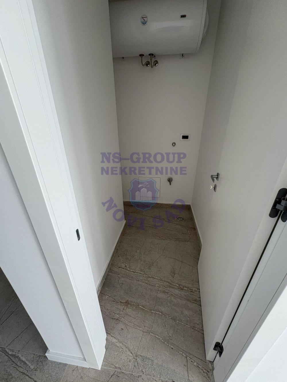 Slika 10 - Četvorosoban, 107m2, Spens Novi Sad Novi Sad, sa terasom, ima lift