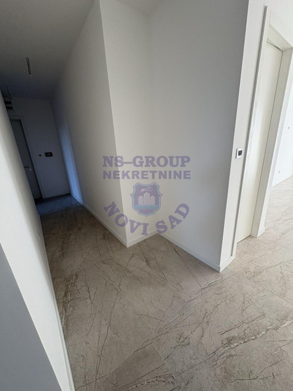 Slika 6 - Četvorosoban, 107m2, Spens Novi Sad Novi Sad, sa terasom, ima lift