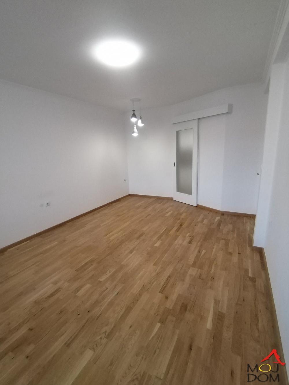 Slika 8 - Stan,NOVI SAD,NOVA DETELINARA,kv: 51, € 136990, ID: 1031856