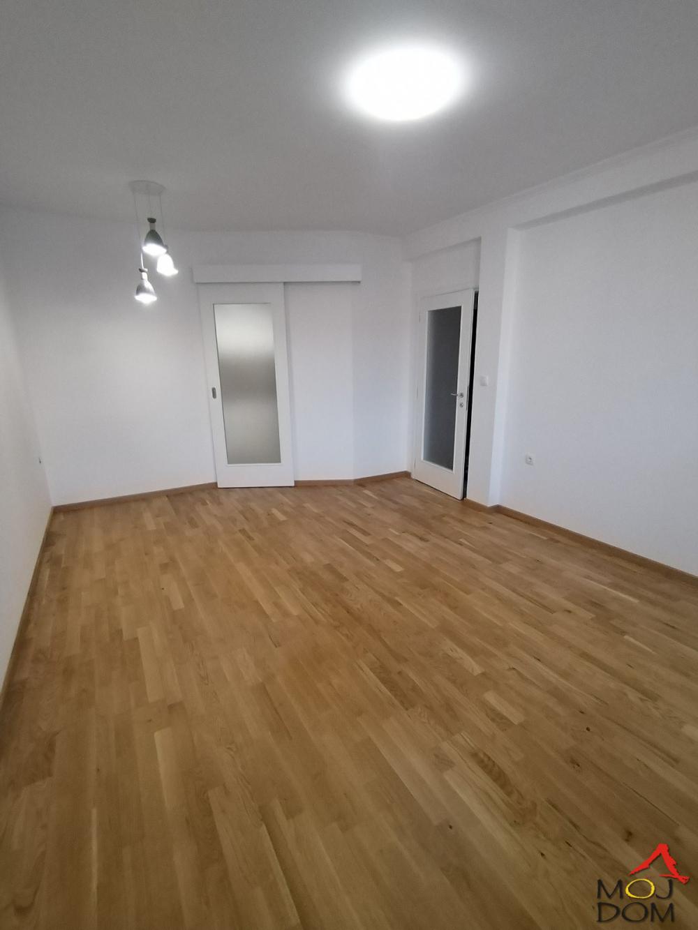 Slika 6 - Stan,NOVI SAD,NOVA DETELINARA,kv: 51, € 136990, ID: 1031856