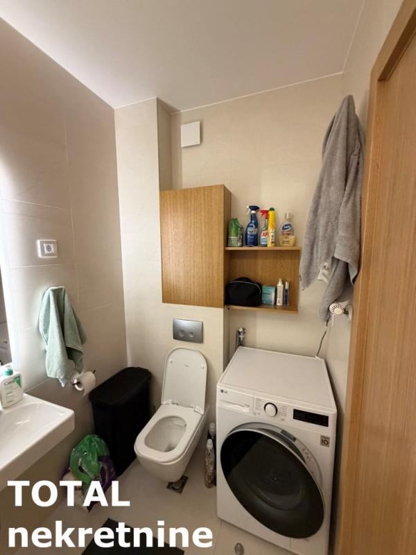 Slika 4 - Stan,NOVI SAD,BULEVAR EVROPE,kv: 43.00, € 189000, ID: 1102053