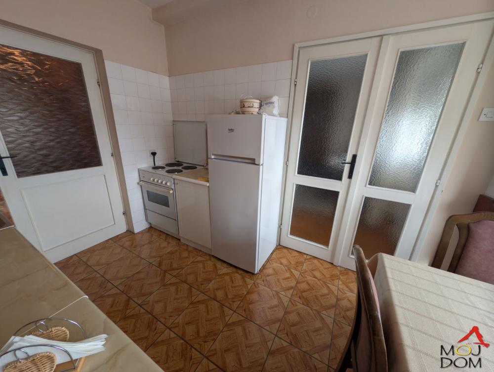 Slika 9 - Stan,NOVI SAD,KEJ,kv: 71, € 257500, ID: 1026677