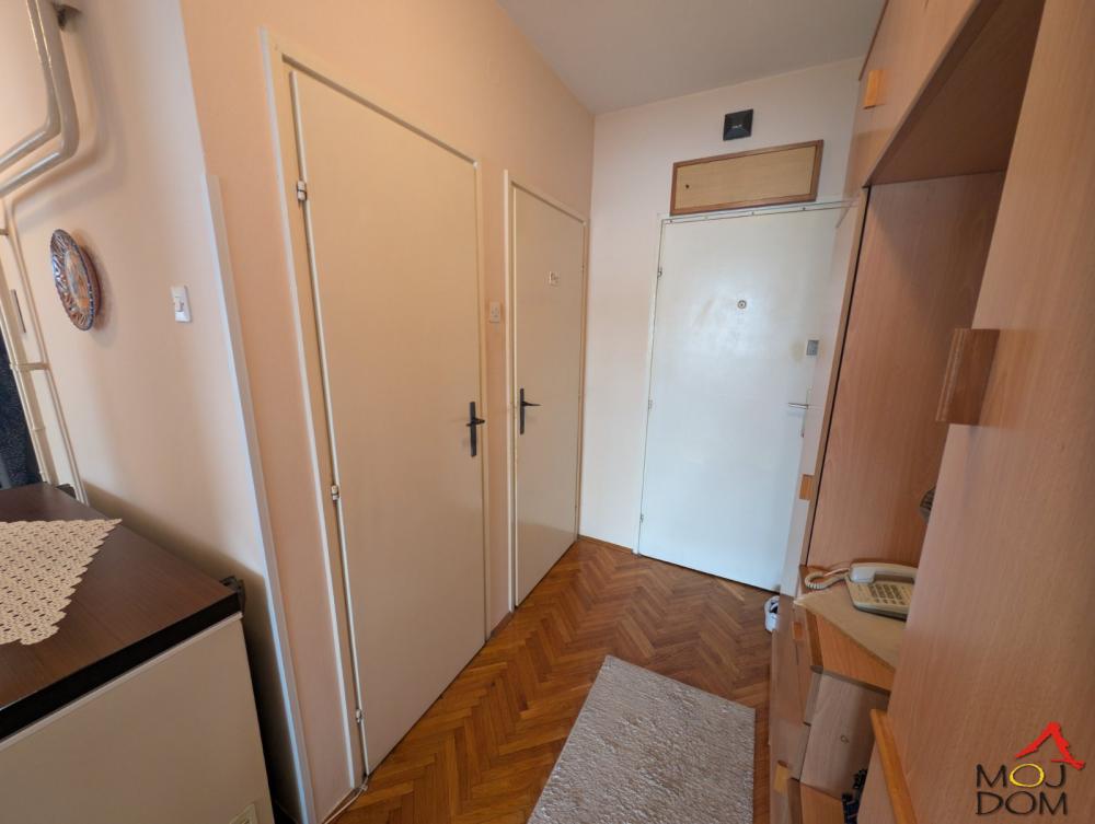 Slika 11 - Stan,NOVI SAD,KEJ,kv: 71, € 257500, ID: 1026677