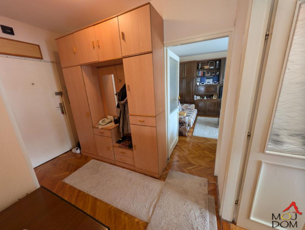 Slika 10 - Stan,NOVI SAD,KEJ,kv: 71, € 257500, ID: 1026677