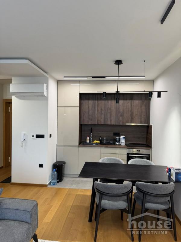 Slika 5 - Stan,NOVI SAD,BULEVAR EVROPE,kv: 43.00, € 189000, ID: 1065205