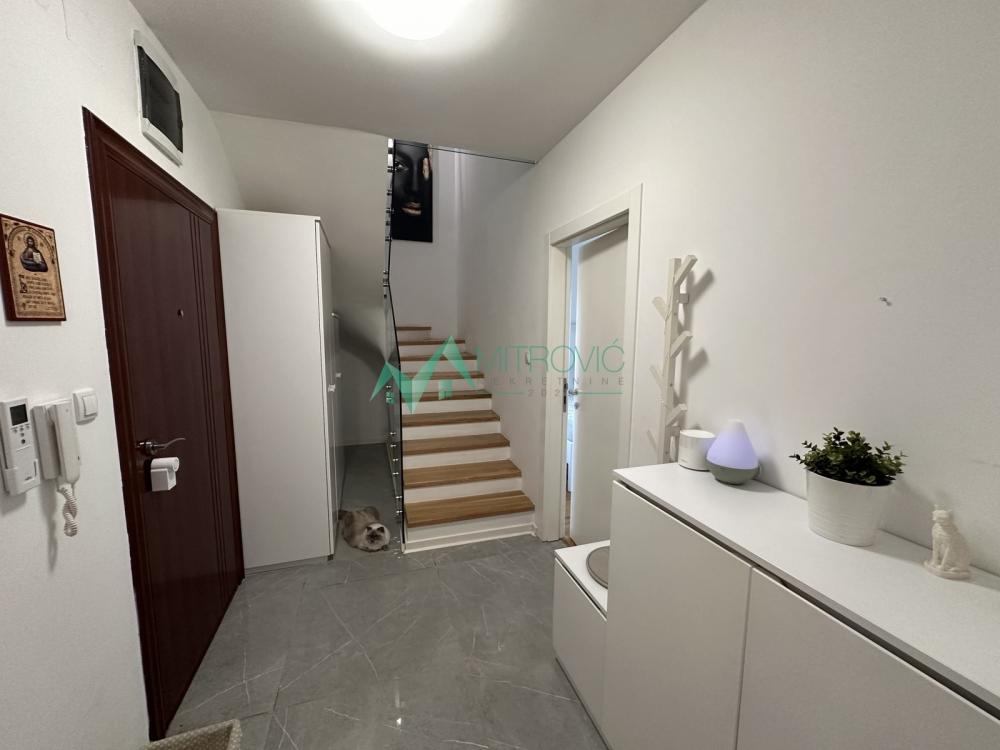 Slika 2 - Telep, 94m2. Troiposoban dupleks sa parking mestom. 