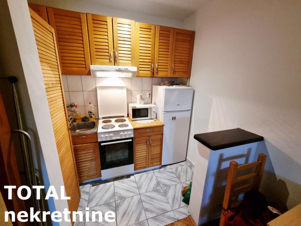 Slika 3 - Stan,NOVI SAD,CENTAR,kv: 23.00, € 67500, ID: 1101785