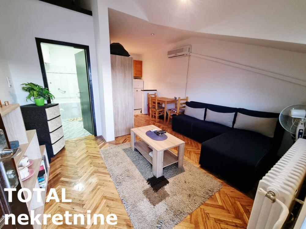 Slika 1 - Stan,NOVI SAD,CENTAR,kv: 23.00, € 67500, ID: 1101785