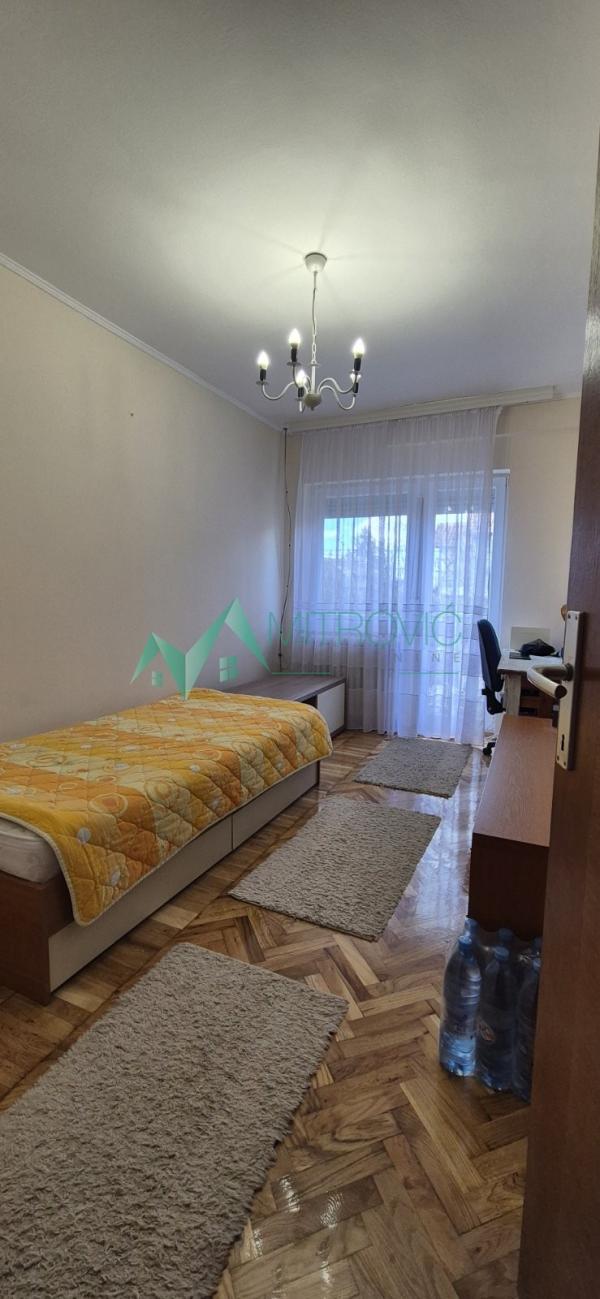 Slika 7 - Novi Sad, Veternik - Troiposoban stan od 88m2 sa garažom u sklopu kuće 