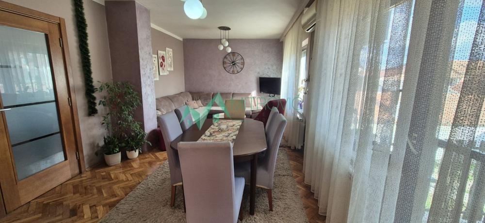 Slika 1 - Novi Sad, Veternik - Troiposoban stan od 88m2 sa garažom u sklopu kuće 