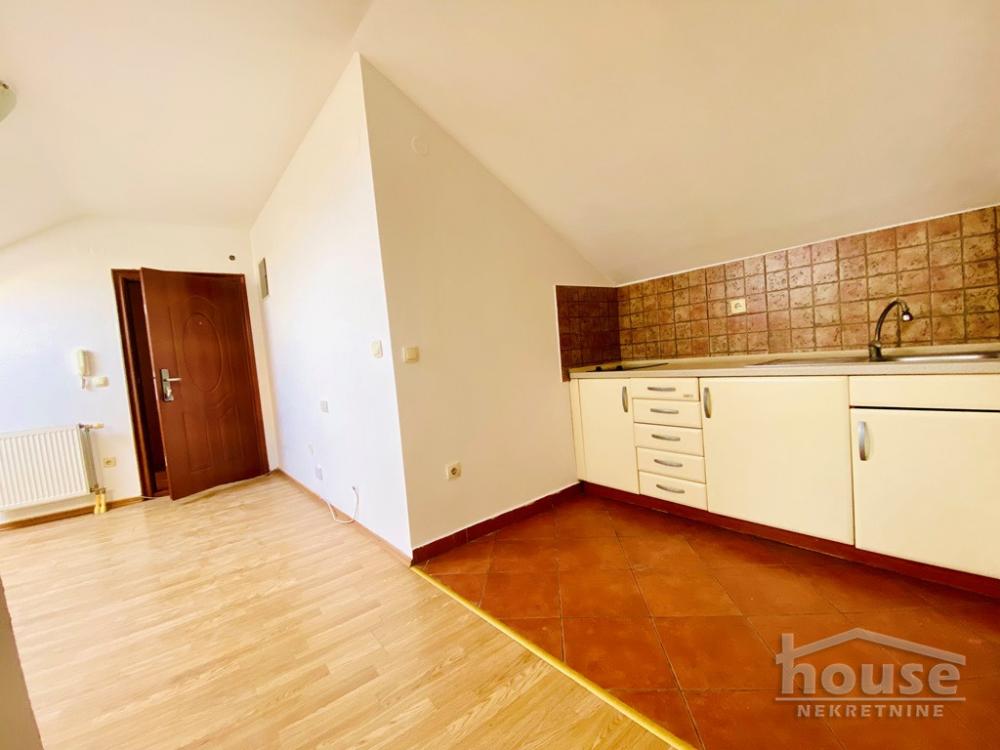 Slika 3 - Stan,NOVI SAD,CENTAR,kv: 33.00, € 85000, ID: 1064360