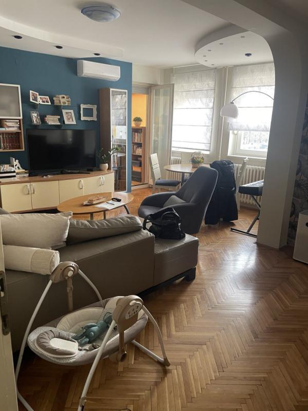 Glavna slika -Stan,NOVI SAD,BULEVAR,kv: 73.00, € 206000, ID: 1059176