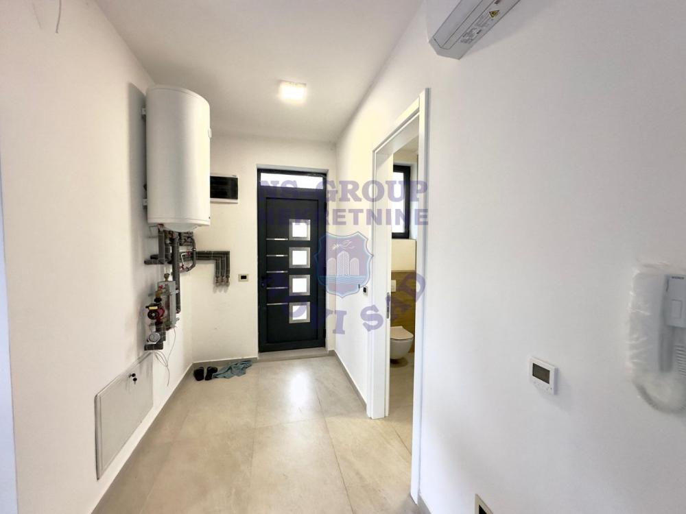 Slika 8 - Luksuzan stan na dve etaže u novogradnji