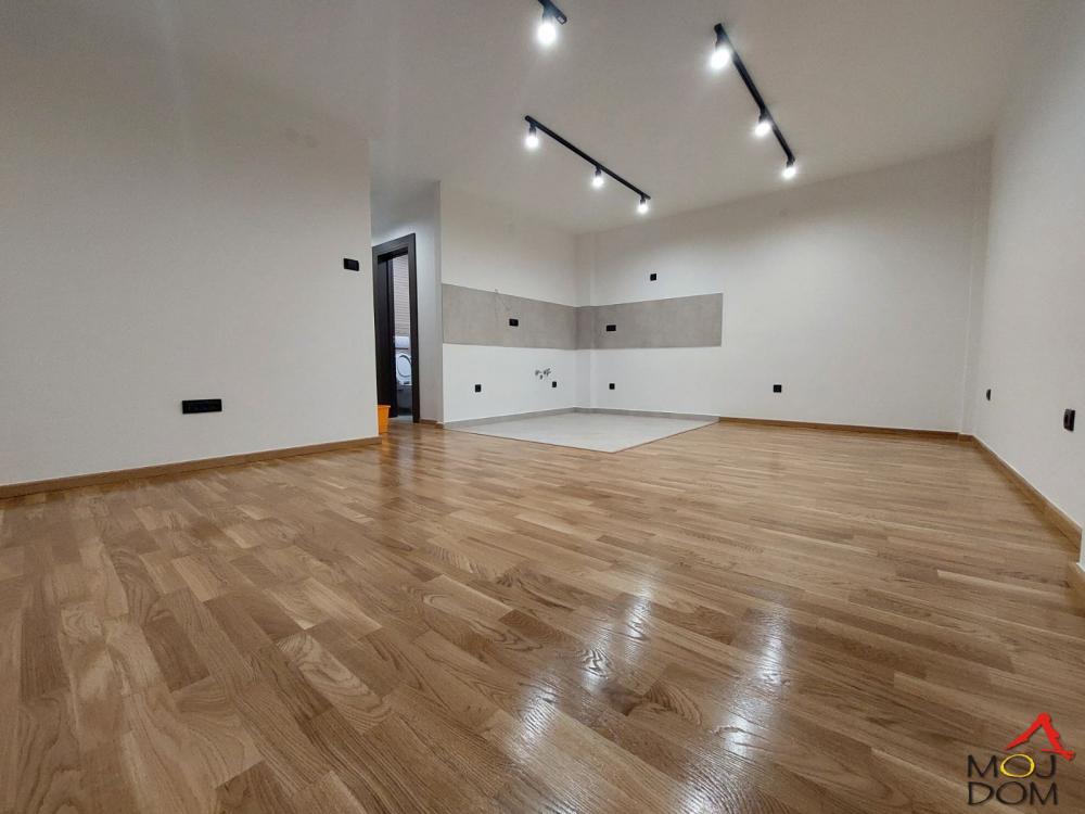 Slika 3 - Stan,NOVI SAD,NOVO NASELJE,kv: 52, € 149350, ID: 1031867