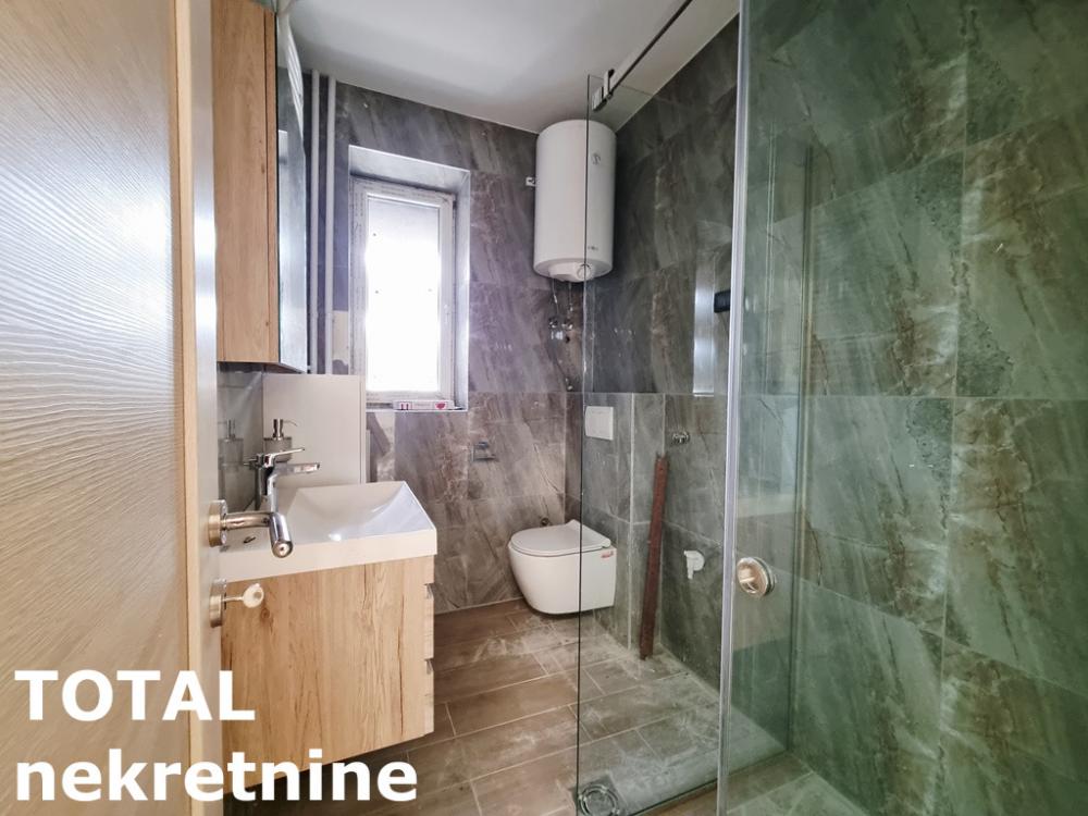 Slika 9 - Stan,NOVI SAD,CENTAR,kv: 26.00, € 98800, ID: 1102161