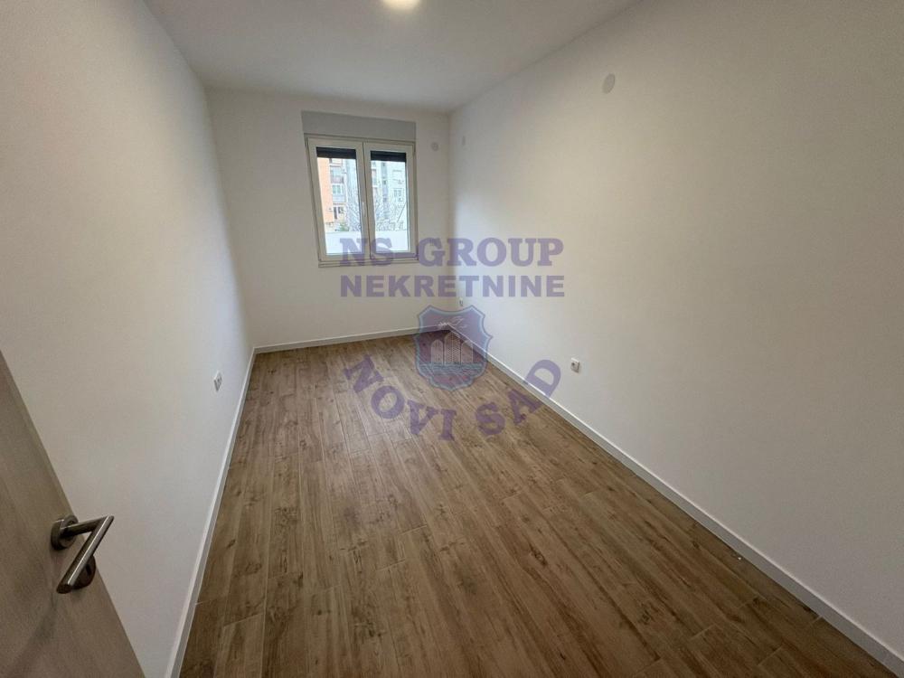 Slika 3 - Dvosoban, 44m2, Nova Detelinara Novi Sad, ima lift