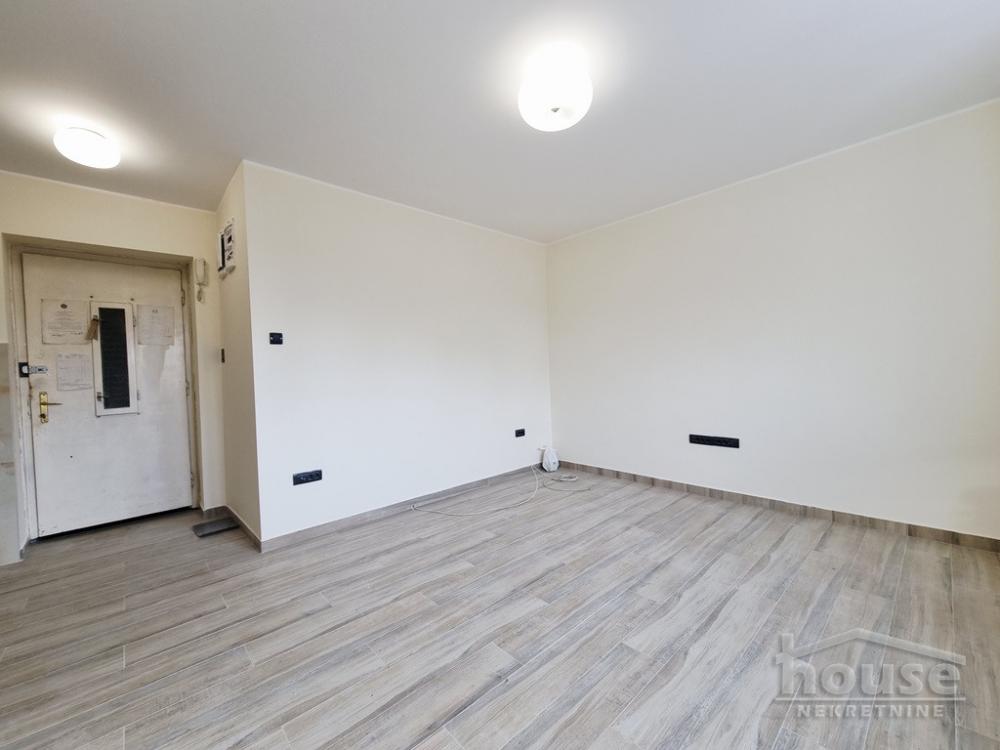 Slika 4 - Stan,NOVI SAD,CENTAR,kv: 26.00, € 98800, ID: 1065313