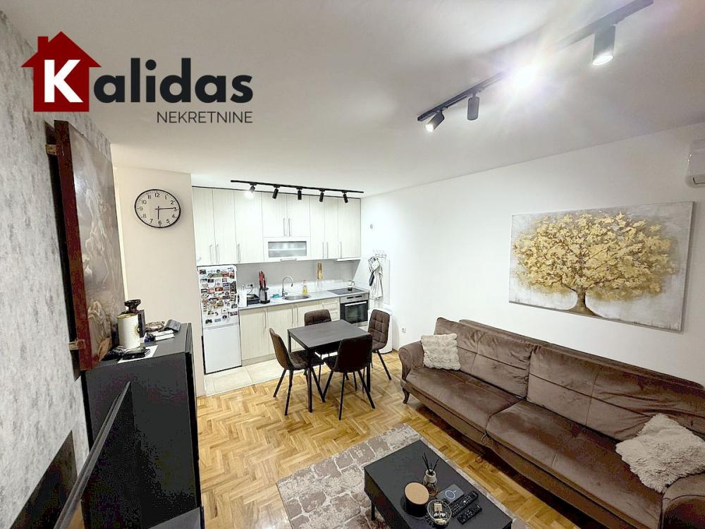 Slika 3 - Stan,PETROVARADIN,PETROVARADIN,kv: 38, € 123500, ID: 1008580