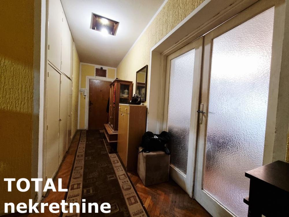 Slika 11 - Stan,NOVI SAD,CENTAR,kv: 64.00, € 185000, ID: 1102160